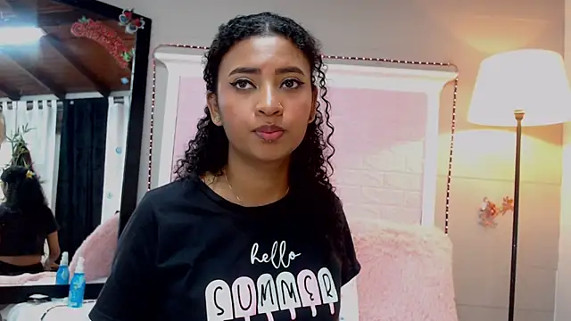 JessyZoe online show from 01-22-25, 08:38