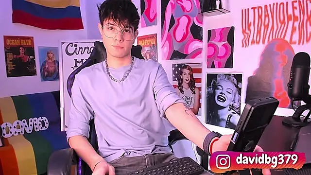 cinnamon boyxxx online show from 03-06-25, 12:54