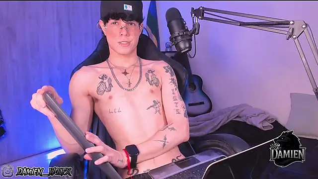 cinnamon boyxxx online show from 09-28-25, 02:06