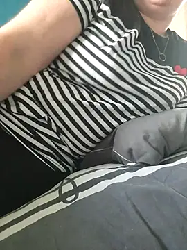 cruellaculdenfer67 online show from 10-23-25, 12:37