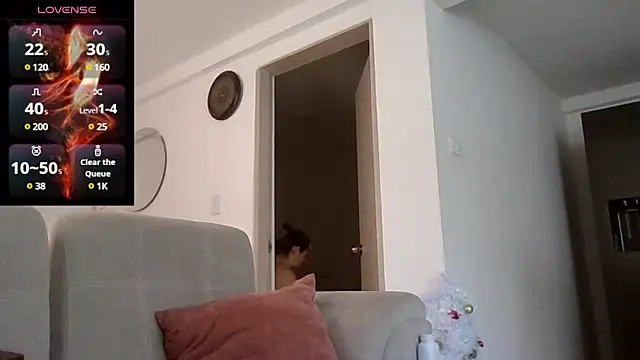 saramartinez1000 online show from 12-12-24, 03:48