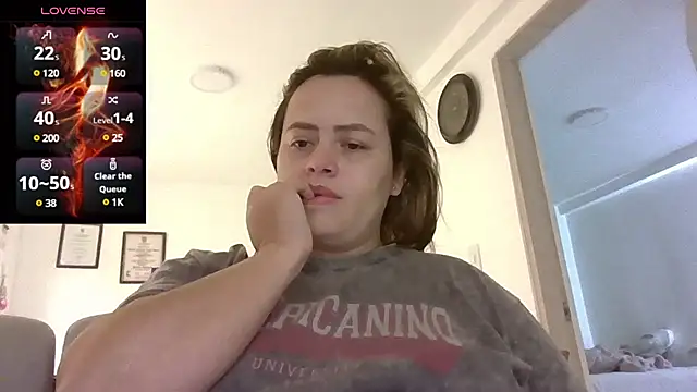 saramartinez1000 online show from 03-17-25, 06:21