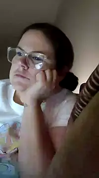 Snapshot of velvetta_ chatting on 03-09-25, 06:39 velvetta online show from 03-09-25, 06:39