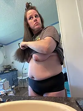 Snapshot of velvetta_ chatting on 03-21-25, 08:29 velvetta online show from 03-21-25, 08:29