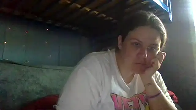 Snapshot of velvetta_ chatting on 04-08-26, 03:56 velvetta online show from 04-08-26, 03:56