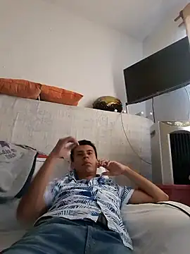 josehot151515 online show from 01-14-25, 06:49