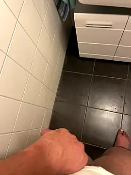 uncuttking1 online show from 11-06-25, 11:26