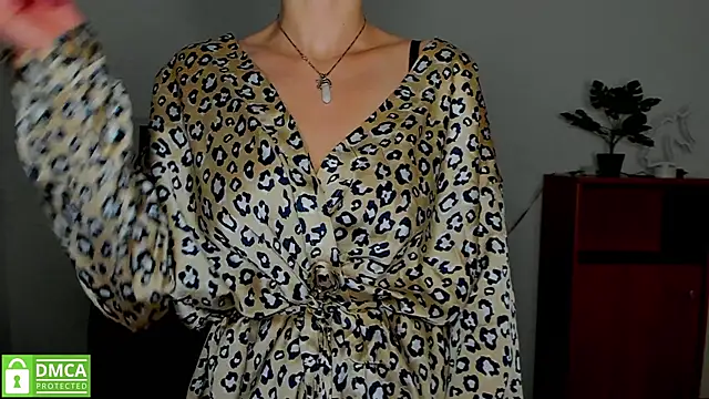 annakillianox online show from 10-24-25, 05:26