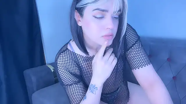 Arab tgirl online show from 11-22-25, 11:04