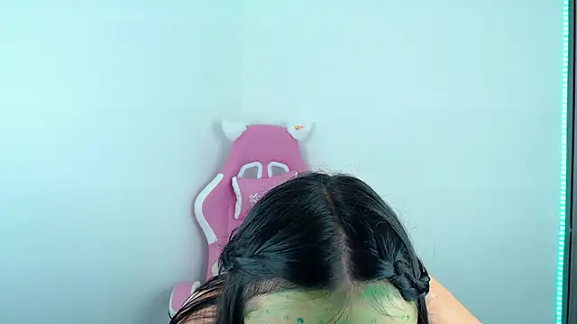 nahia  2 online show from 10-24-25, 09:55