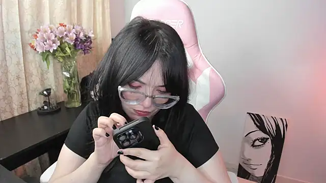 Snapshot of _hikaru_arimura chatting on 12-10-24, 02:38 hikaru arimura online show from 12-10-24, 02:38