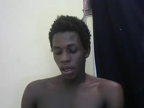 Snapshot of Bigras0011 chatting on 05-31-26, 03:47 Bigras0011 online show from 05-31-26, 03:47