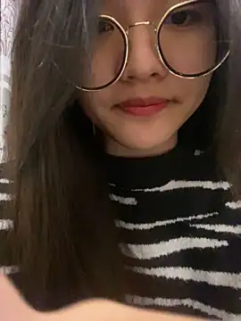 Krixxi22 online show from 02-15-25, 03:06