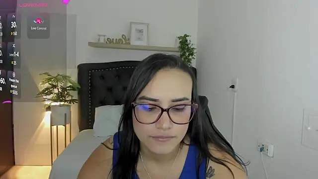 zoe danae  online show from 01-07-25, 12:20