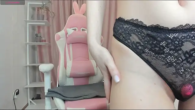 MiraSpaceGirl online show from 02-11-25, 10:39