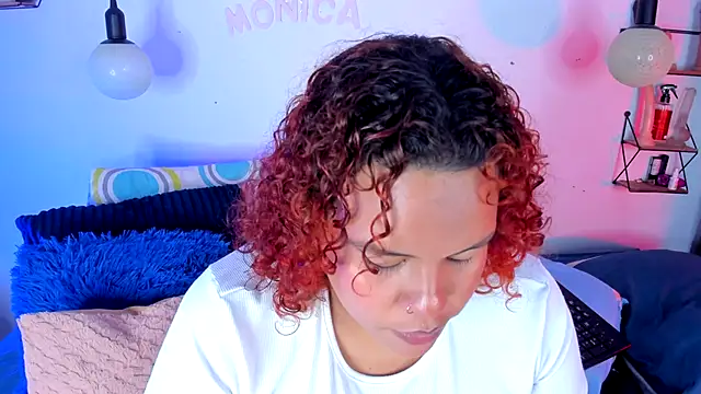 Snapshot of monicabbw_ chatting on 11-14-25, 01:37 monicabbw online show from 11-14-25, 01:37