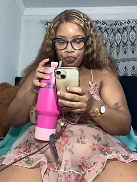 MimiCurves online show from 05-03-26, 02:34