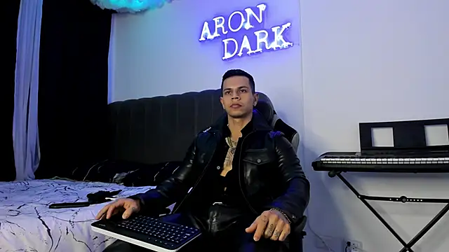 Aron Dark online show from 12-29-24, 11:18