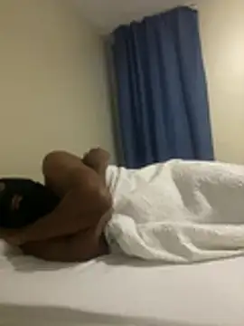 Snapshot of jaytee198610 chatting on 03-06-26, 03:47 jaytee198610 online show from 03-06-26, 03:47