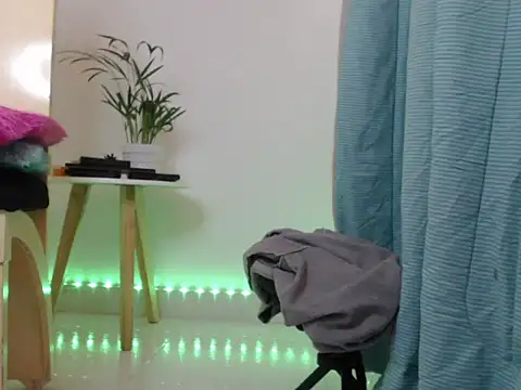 danna mondragon online show from 02-05-26, 05:17