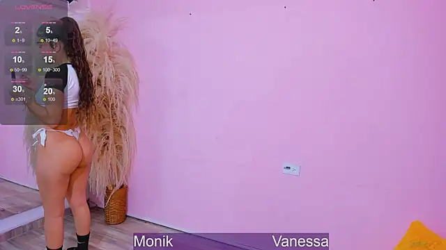 Wetnaughtygirls online show from 01-16-26, 01:31