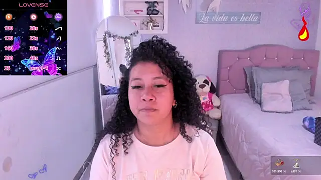 Kenia tompson01 online show from 12-05-24, 06:11