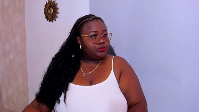 Snapshot of BritannyJhonsons chatting on 10-14-25, 09:04 BritannyJhonsons online show from 10-14-25, 09:04