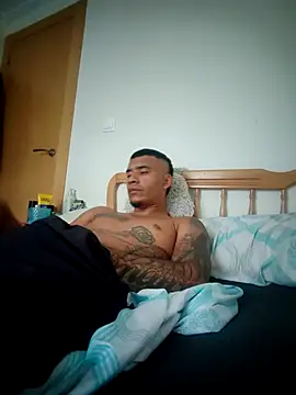 Snapshot of Mikee_98 chatting on 11-08-25, 04:07 Mikee 98 online show from 11-08-25, 04:07