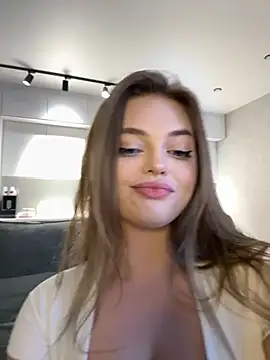 DanySteysi online show from 03-06-26, 06:10