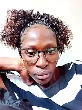 Snapshot of LOVELY-2BERRY chatting on 10-16-25, 07:31 LOVELY-2BERRY online show from 10-16-25, 07:31