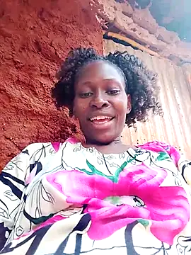 Snapshot of LOVELY-2BERRY chatting on 10-20-25, 06:36 LOVELY-2BERRY online show from 10-20-25, 06:36