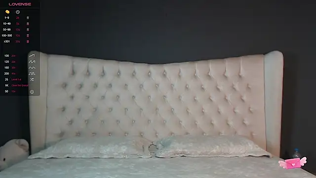 nichole bree  online show from 01-20-25, 11:24