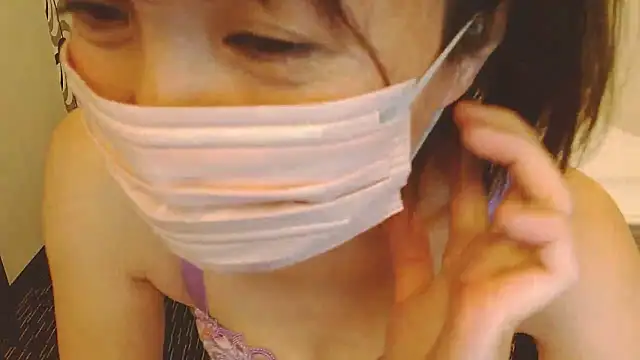 Snapshot of CherryMomo chatting on 10-12-25, 10:58 CherryMomo online show from 10-12-25, 10:58