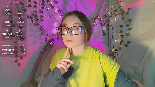 monlight  dana online show from 12-11-24, 04:42