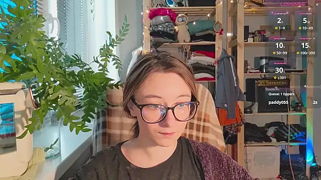 monlight  dana online show from 02-23-25, 01:32