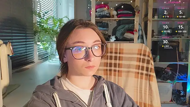 monlight  dana online show from 03-18-25, 01:20