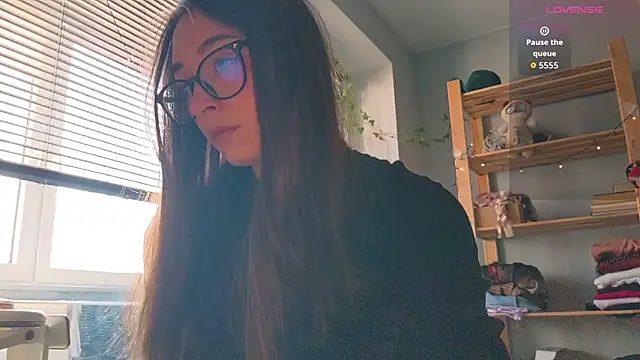 Snapshot of monlight__dana chatting on 03-27-26, 08:26 monlight dana online show from 03-27-26, 08:26