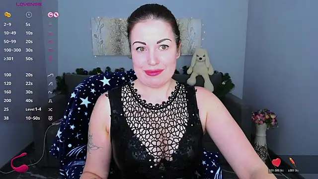 Emily Midlton online show from 12-16-25, 02:44