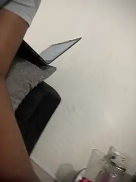 Berry Bans online show from 10-14-25, 12:50