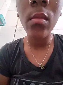 Snapshot of -_Anny_- chatting on 10-25-25, 04:02 - Anny - online show from 10-25-25, 04:02