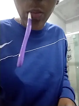 Snapshot of -_Anny_- chatting on 11-07-25, 06:46 - Anny - online show from 11-07-25, 06:46