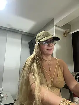 LARIANA RIVERA23 online show from 12-05-24, 03:15