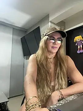 LARIANA RIVERA23 online show from 12-11-24, 04:18