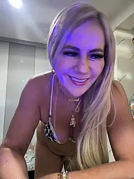 LARIANA RIVERA23 online show from 04-29-26, 04:05