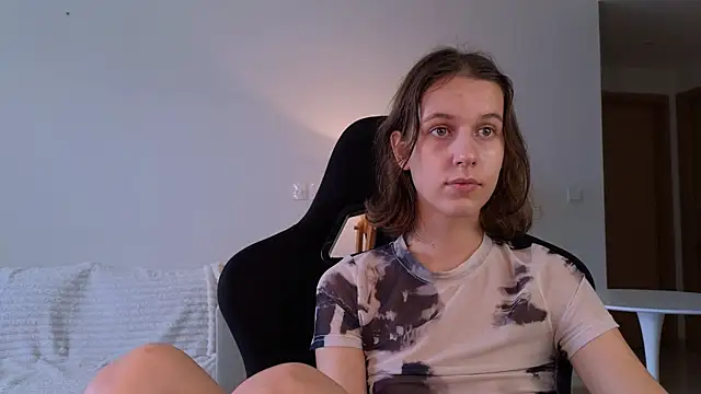 VanessaBayer2 online show from 12-19-24, 03:29