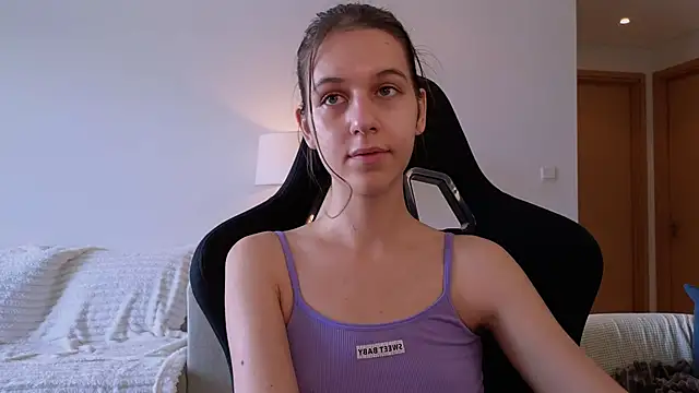 VanessaBayer2 online show from 01-05-25, 02:17