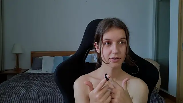 VanessaBayer2 online show from 03-08-25, 04:45