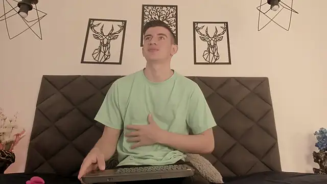 MikaelSlow online show from 03-10-25, 05:00