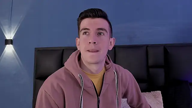 MikaelSlow online show from 09-09-25, 04:12