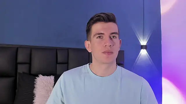 MikaelSlow online show from 09-24-25, 04:05